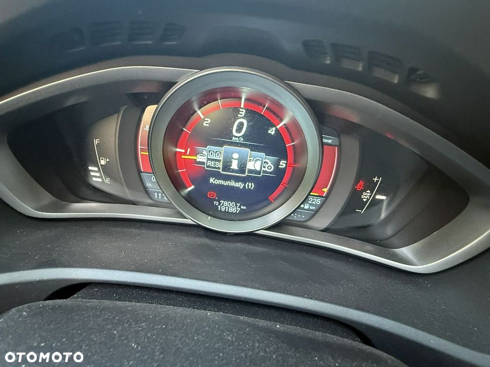 Volvo V40 - 17