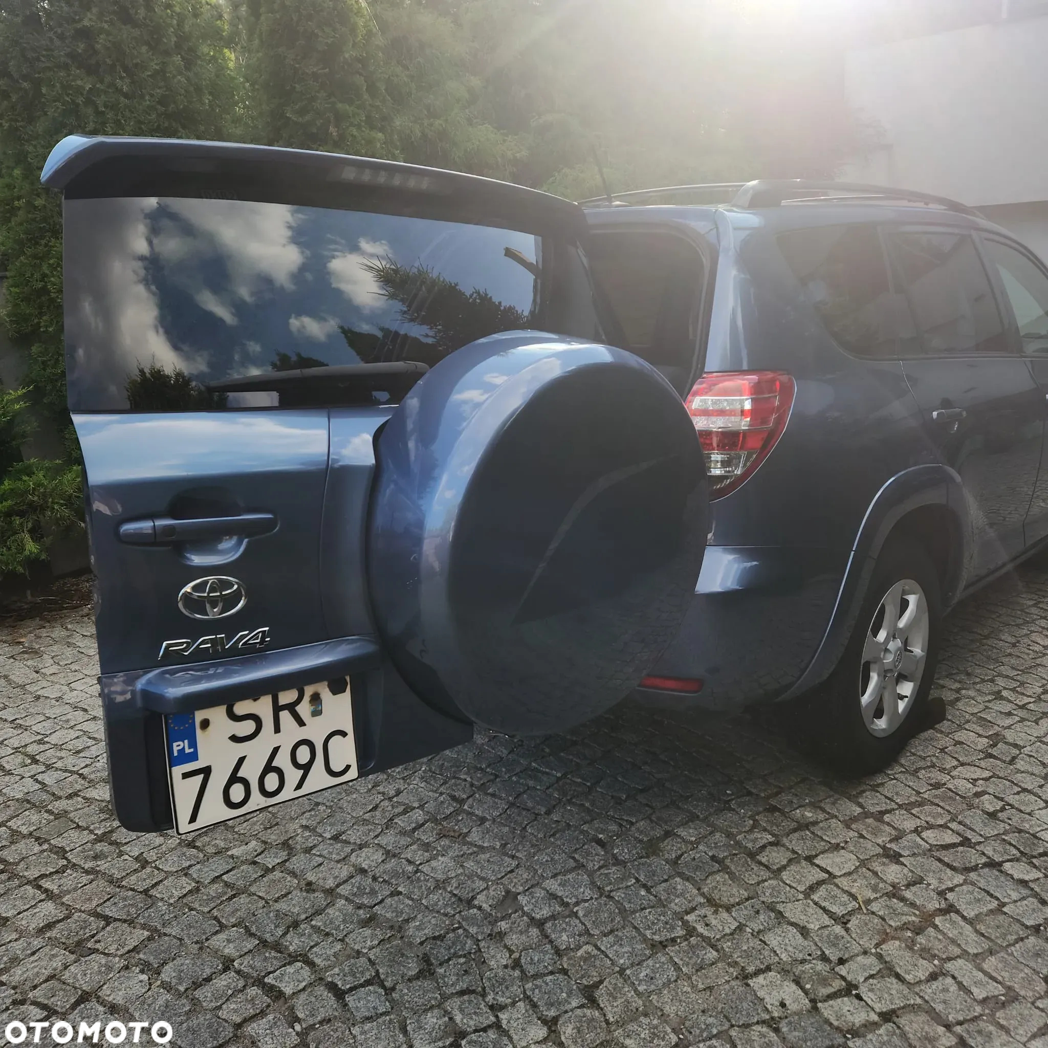 Toyota RAV4 - 2