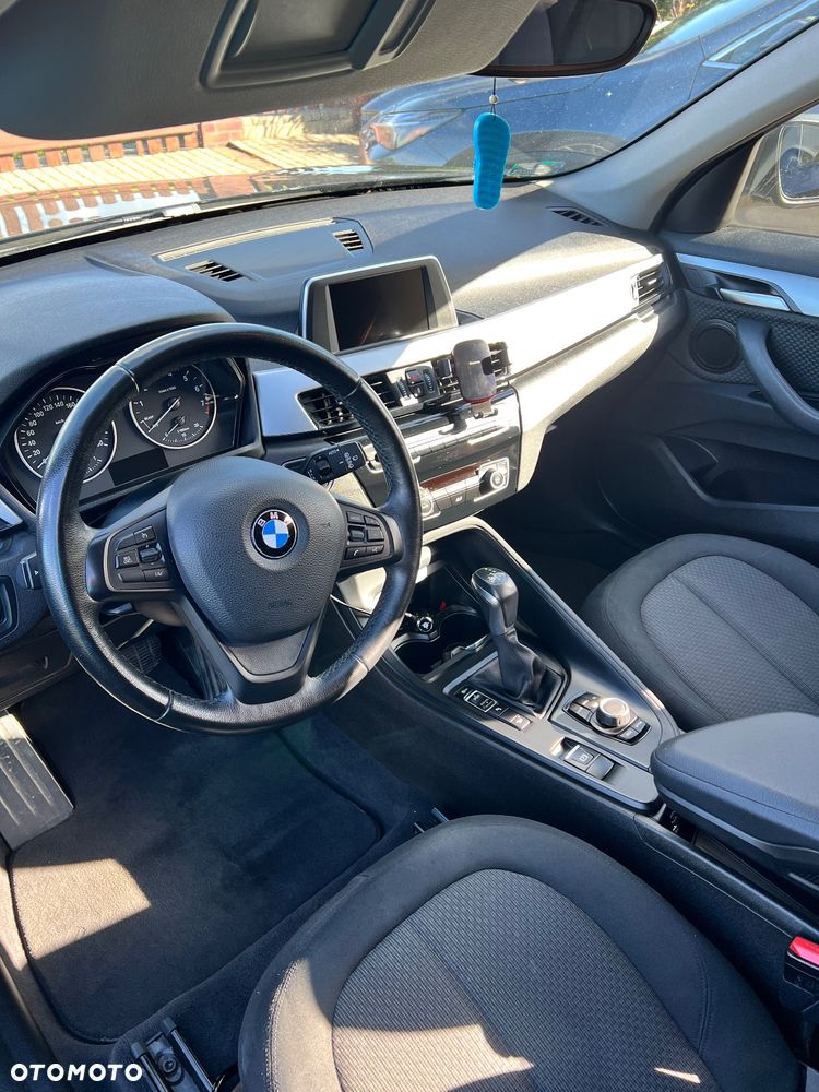 BMW X1 xDrive20i - 9