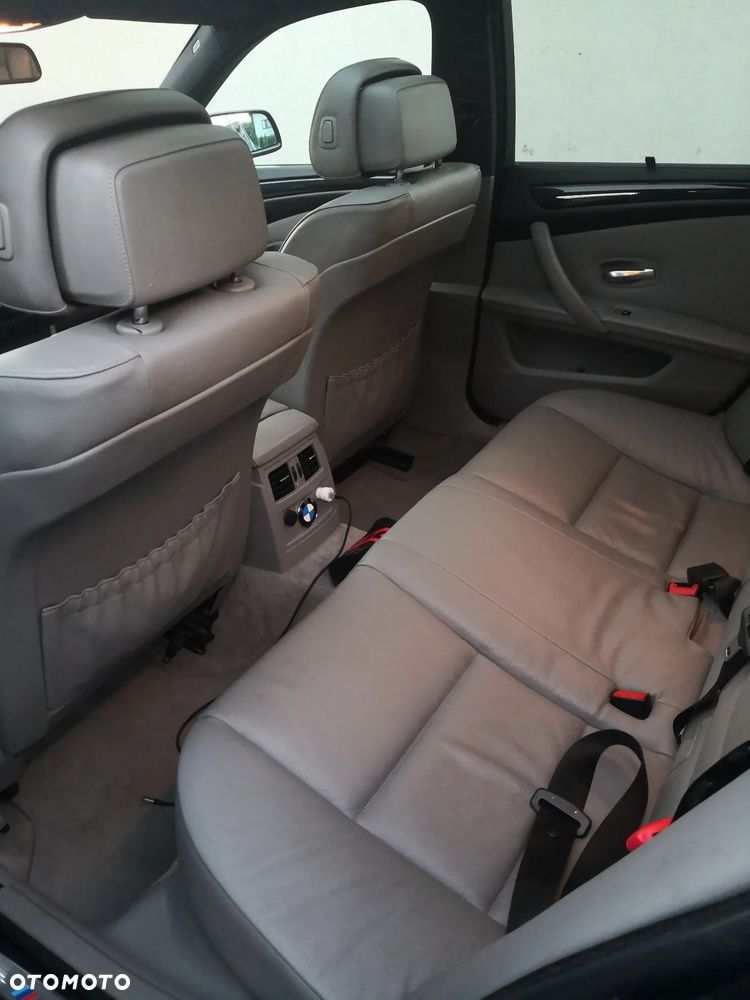 BMW Seria 5 520d - 13