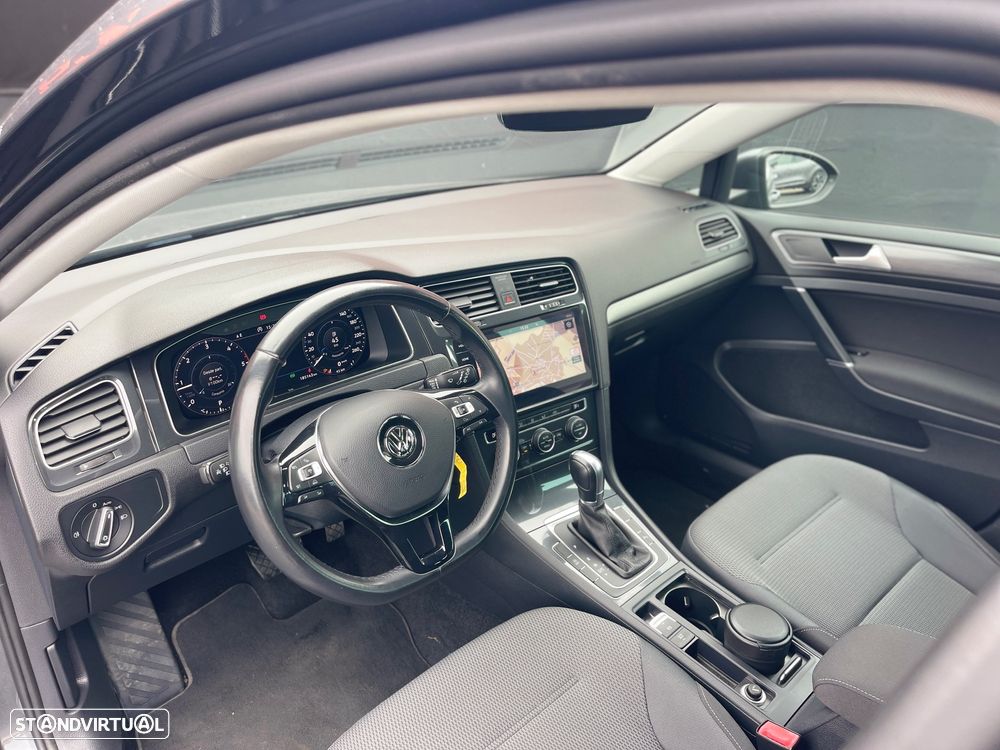 VW Golf Variant 2.0 TDi R-Line DSG - 13