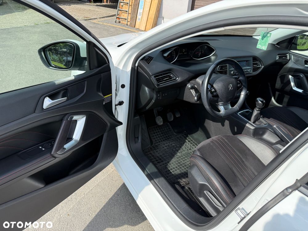 Peugeot 308 - 9