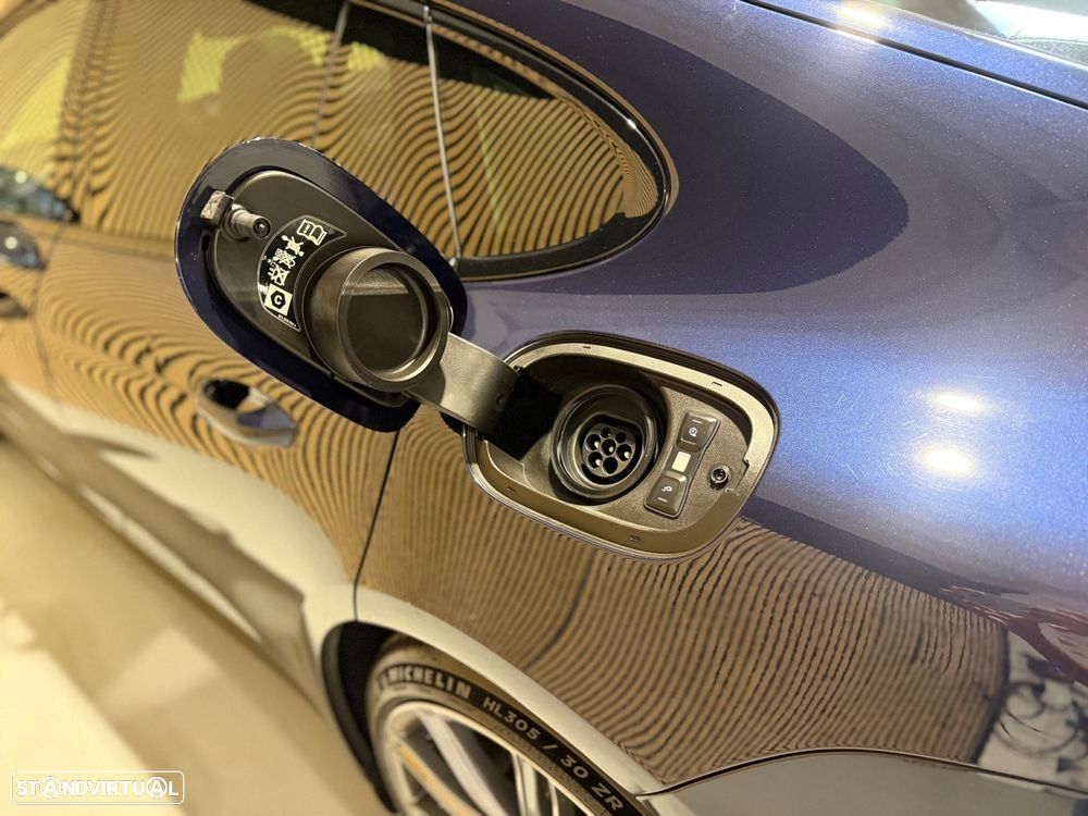 Porsche Panamera 4 E-Hybrid Platinum Edition com PDLS - 48