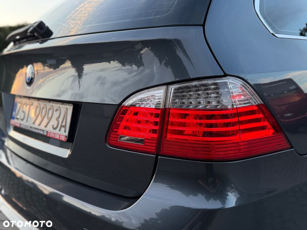 BMW Seria 5 523i Edition Exclusive - 16