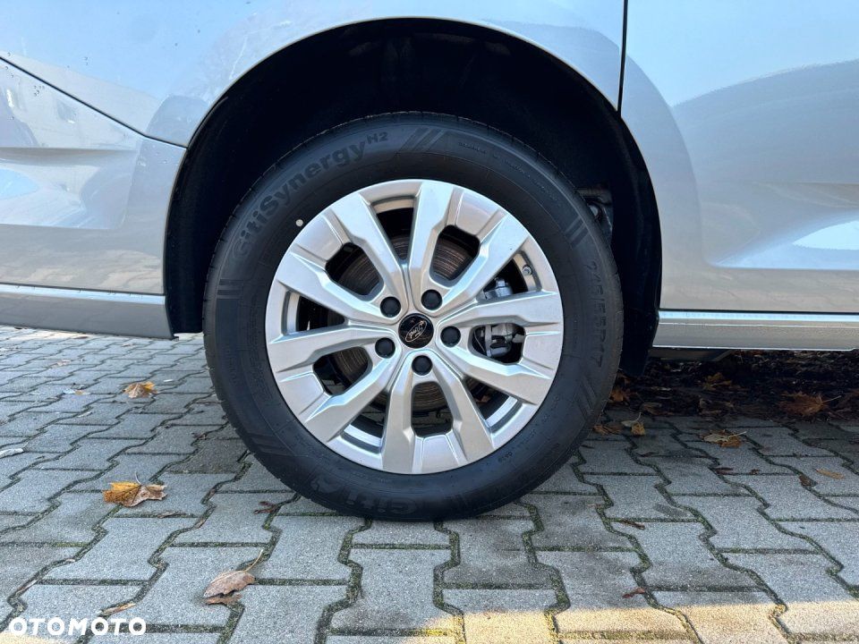 Ford Tourneo Connect - 18