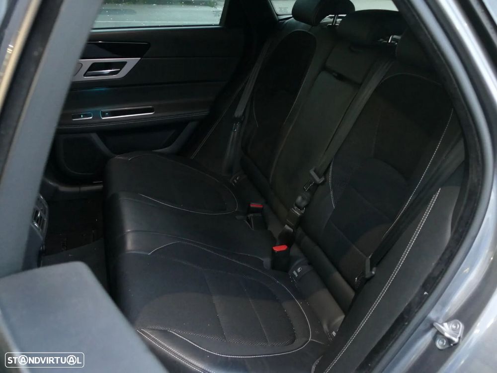 Jaguar XF Sportbrake 2.0 D R-Sport Aut. - 34