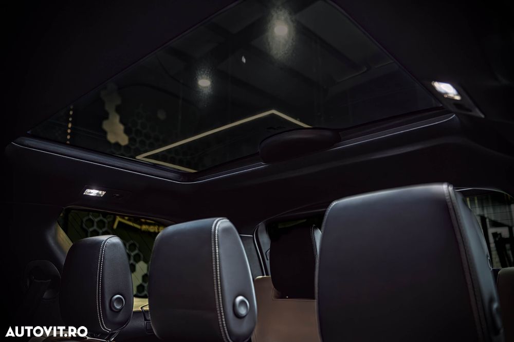 Land Rover Discovery 3.0D 250 MHEV R-Dynamic HSE - 39