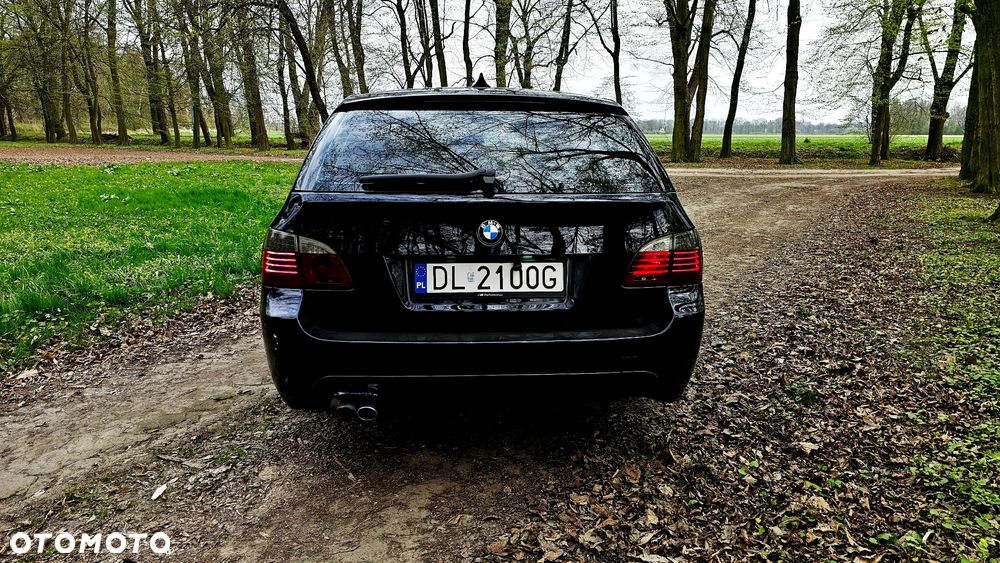 BMW Seria 5 525d - 6