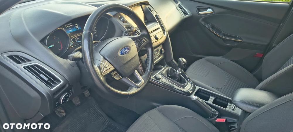 Ford Focus 2.0 TDCi Titanium ASS - 11