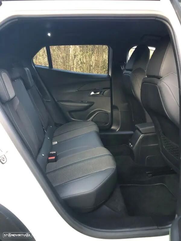Peugeot e-2008 GT+ - 14