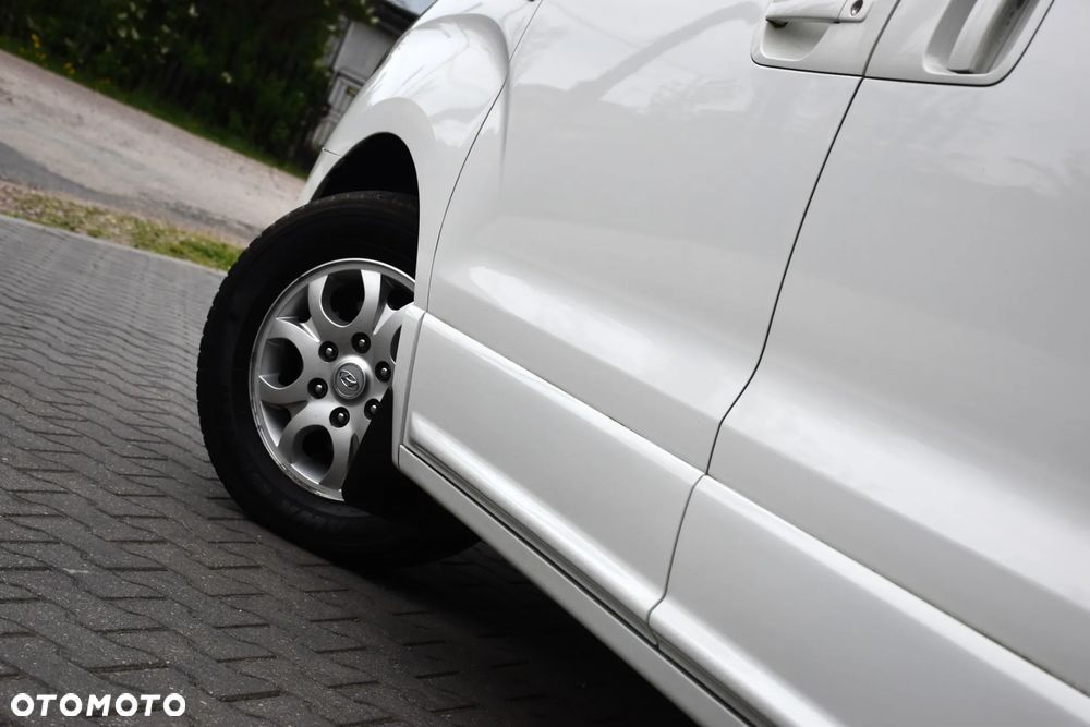 Hyundai H-1 2.5 CRDi Travel Comfort - 35