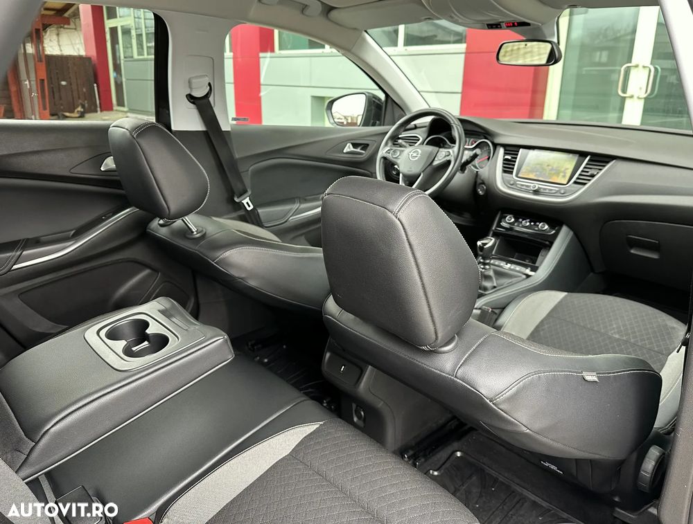 Opel Grandland X - 30