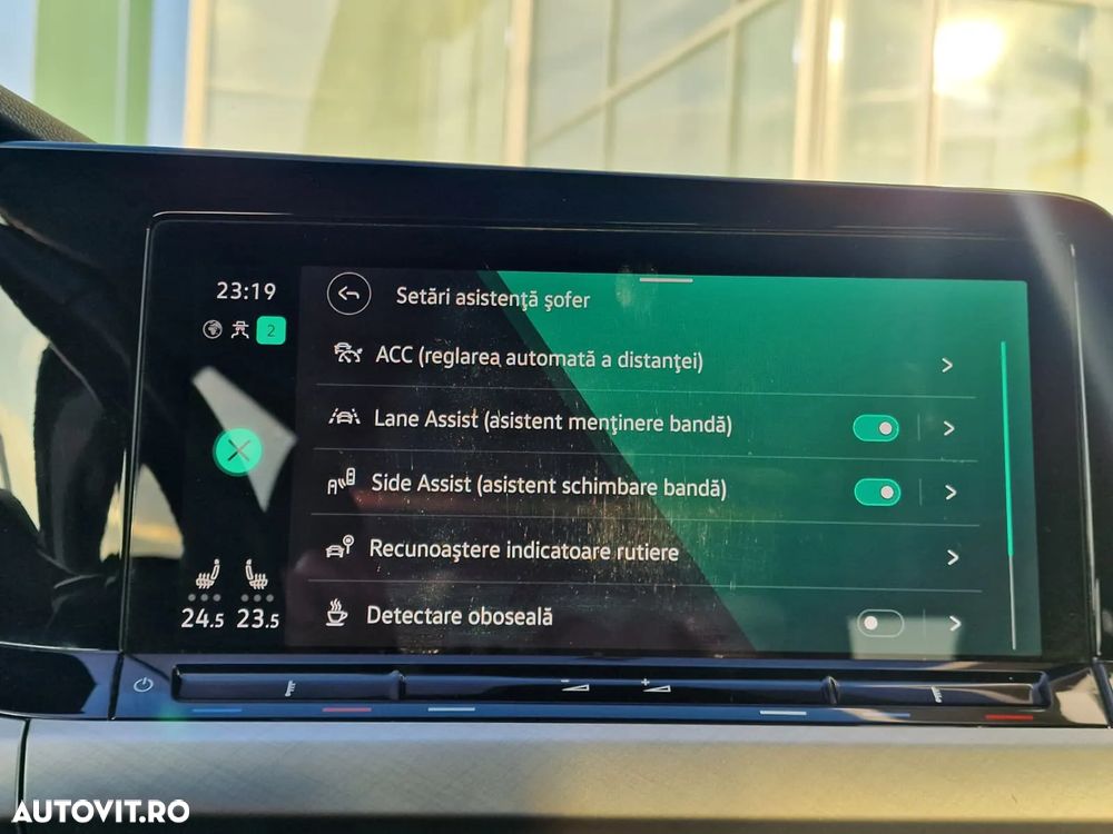 Volkswagen Golf 2.0 TDI SCR DSG Life - 21