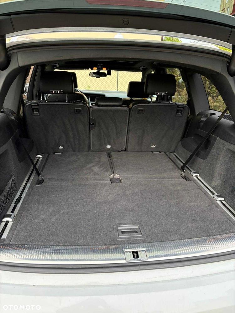 Audi Q7 - 7