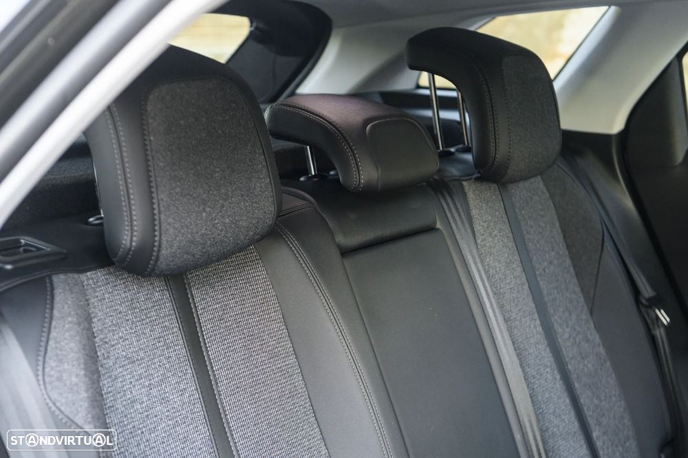 Peugeot 3008 PureTech 130 Stop & Start GPF EAT8 Allure - 14