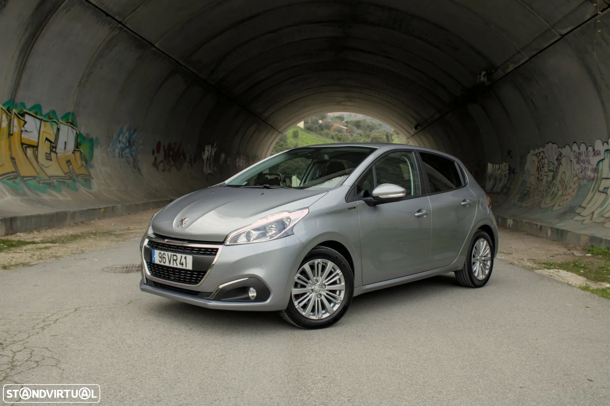 Peugeot 208 1.5 BlueHDi Signature - 1