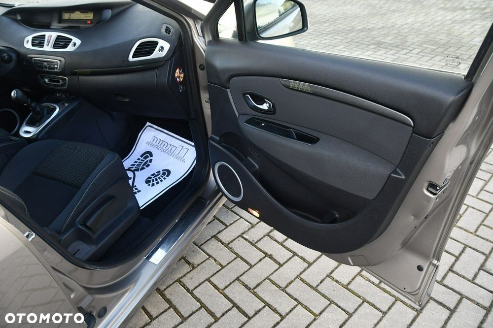 Renault Grand Scenic - 20