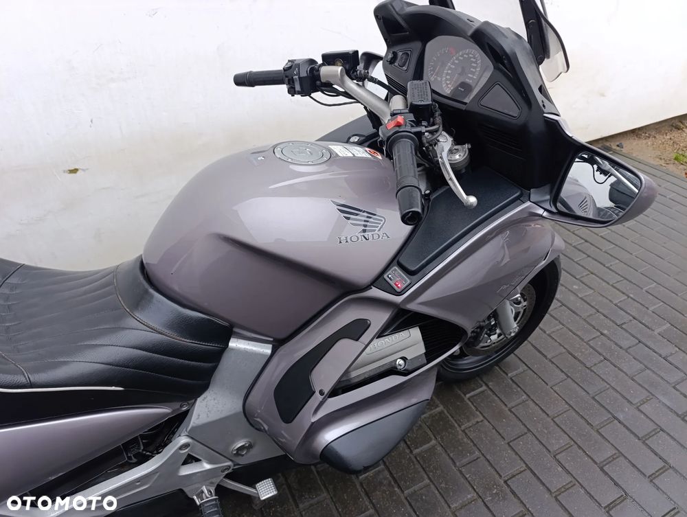 Honda ST - 22
