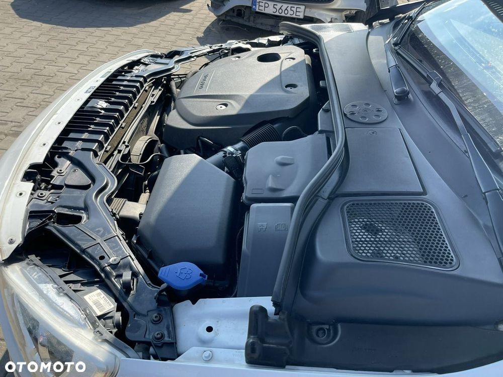 Volvo V60 D2 Momentum - 15