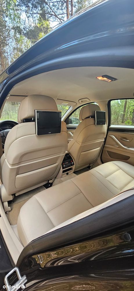 BMW Seria 5 528i xDrive Luxury Line - 27