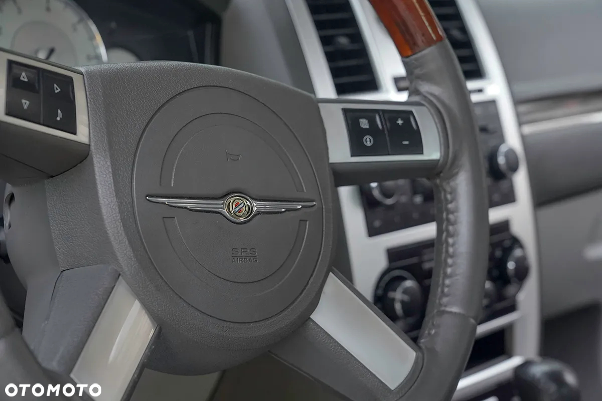 Chrysler 300C 3.0 V6 CRD - 18
