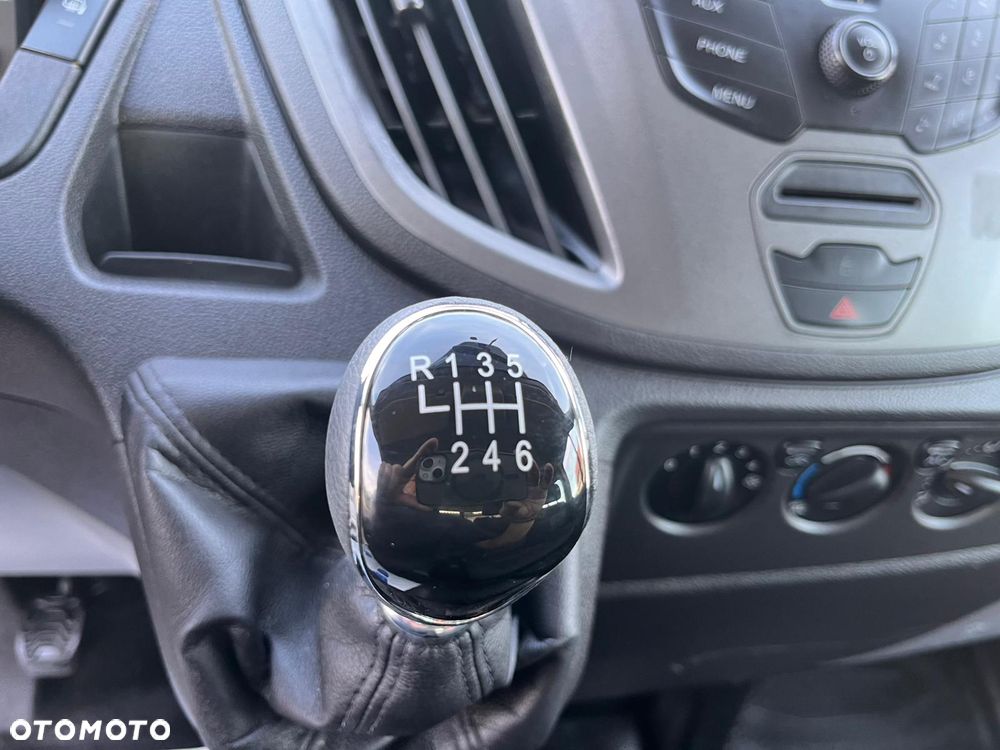 Ford Transit - 18