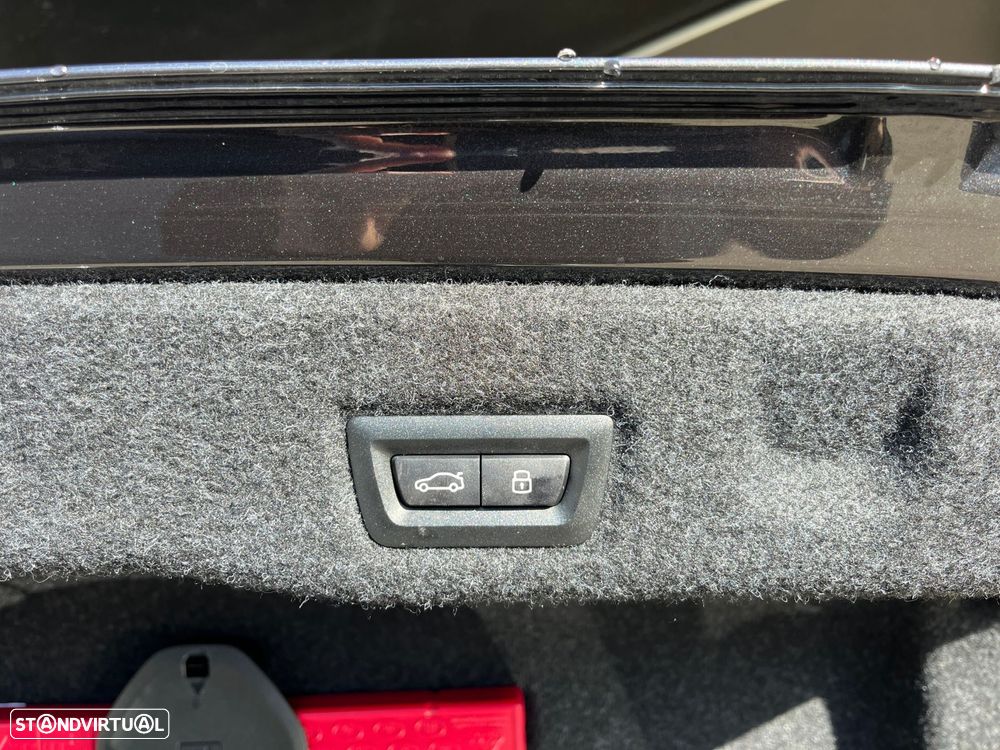 BMW 530 e Pack Desportivo M - 10