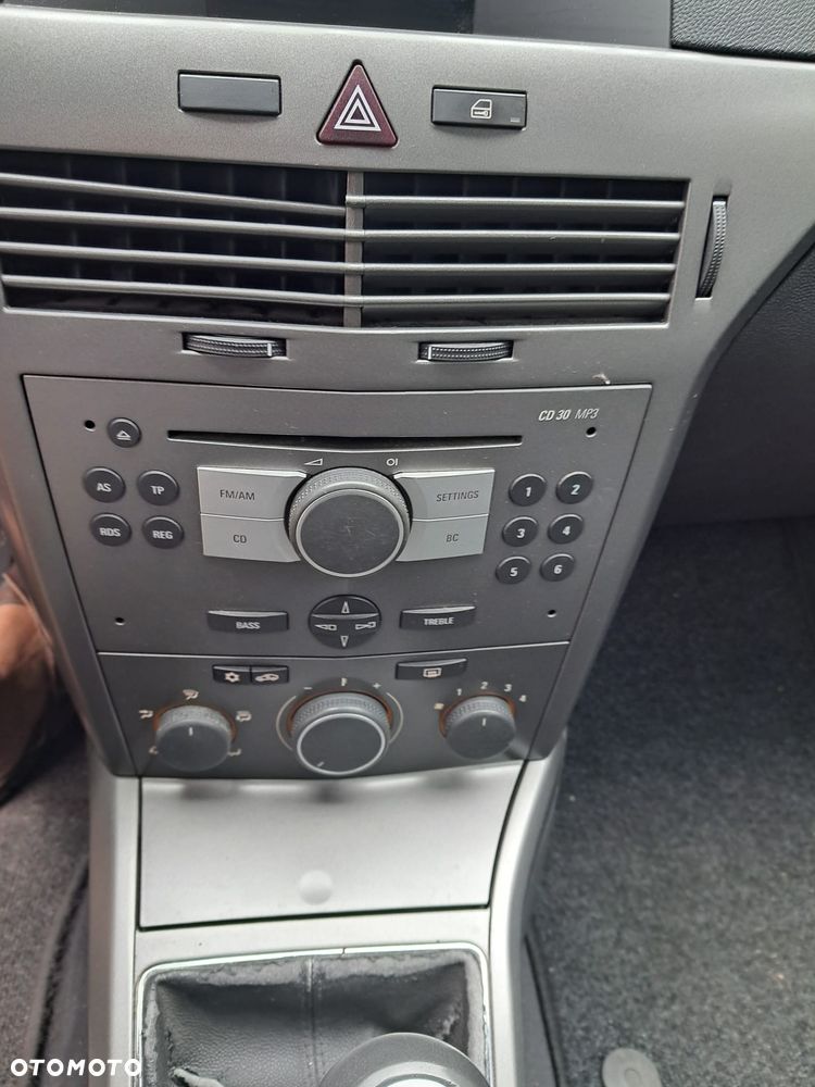 Opel Astra 1.6 GL / Start - 11