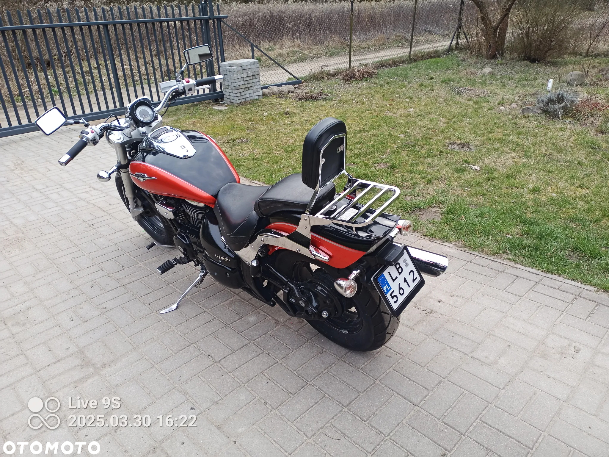 Suzuki Intruder - 3
