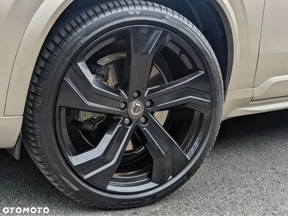 Volvo XC 90 B5 D AWD Ultimate Dark - 11