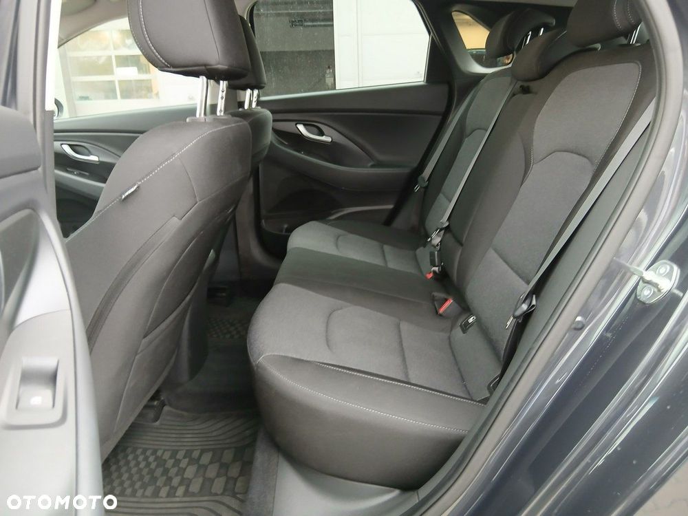 Hyundai i30 1.0 T-GDI Smart - 12