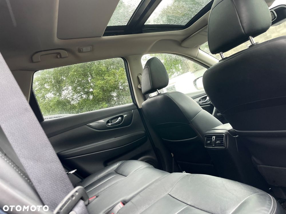 Nissan X-Trail 1.6 DIG-T Tekna - 24