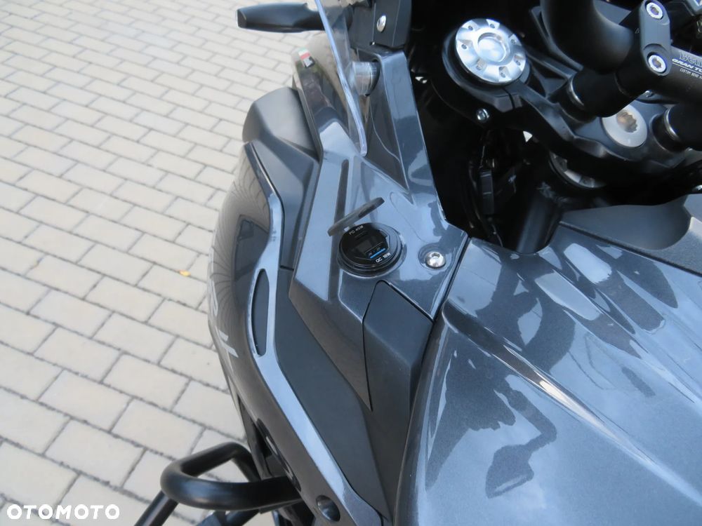 Benelli TRK 502 - 13