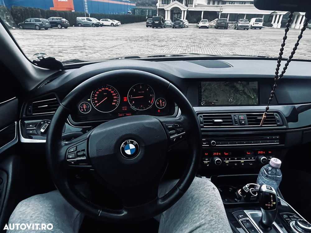 BMW Seria 5 520d - 8