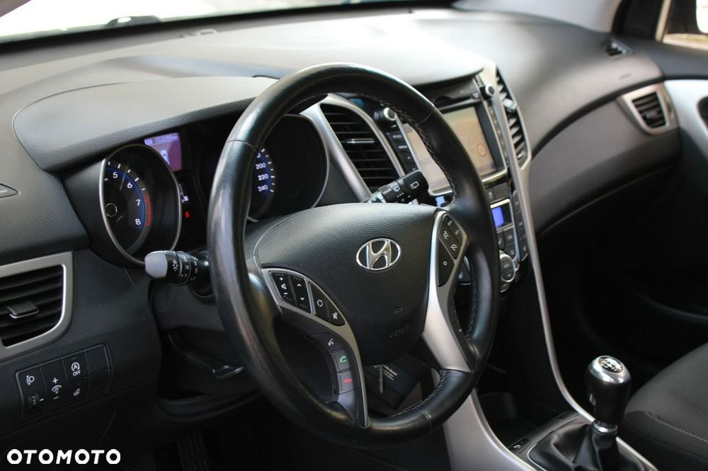 Hyundai i30 1.4 Trend - 23