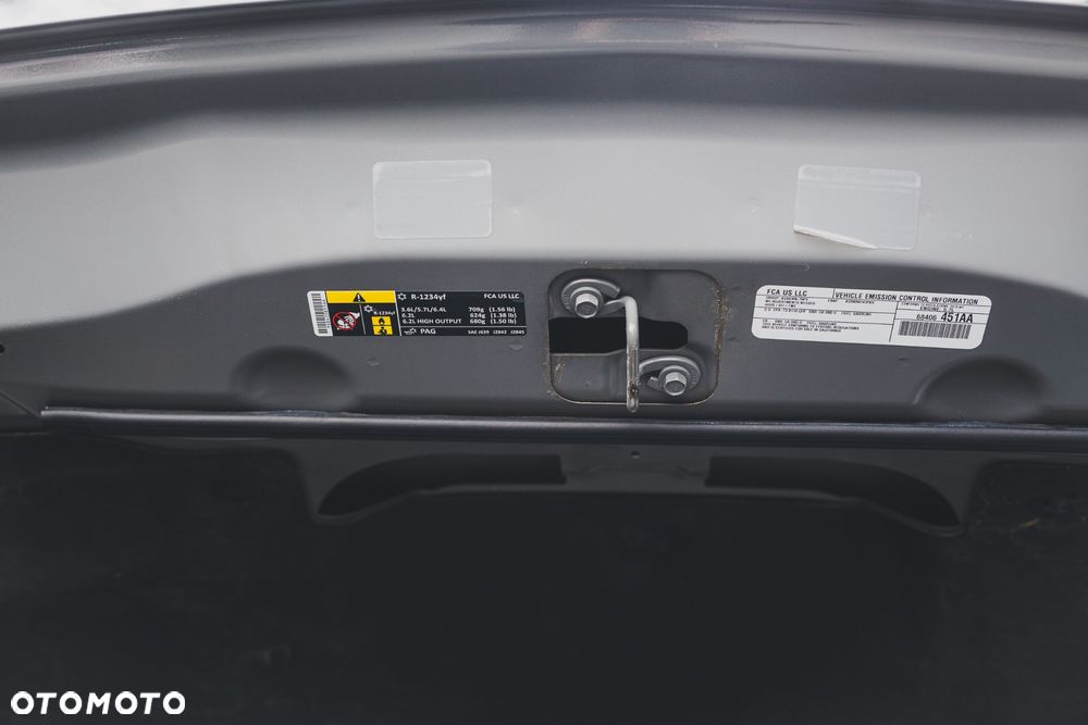 Dodge Challenger 5.7 R/T - 16