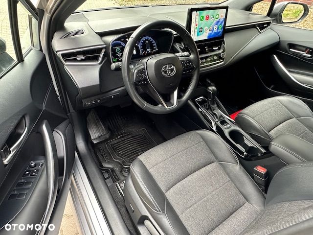 Toyota Corolla 1.8 Business Edition - 21