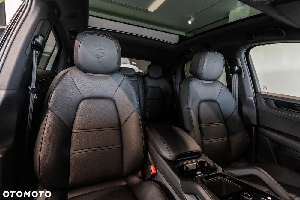 Porsche Cayenne E-Hybrid PHEV Black Edition - 25