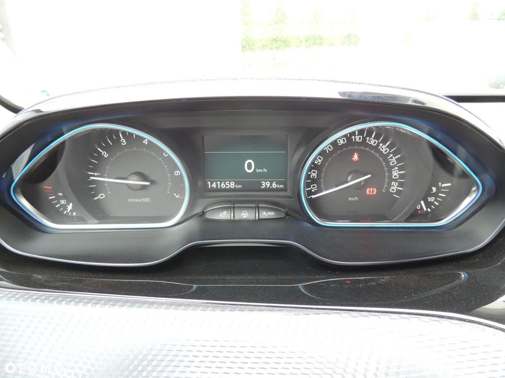 Peugeot 2008 1.2 PureTech Allure Pack S&S - 14