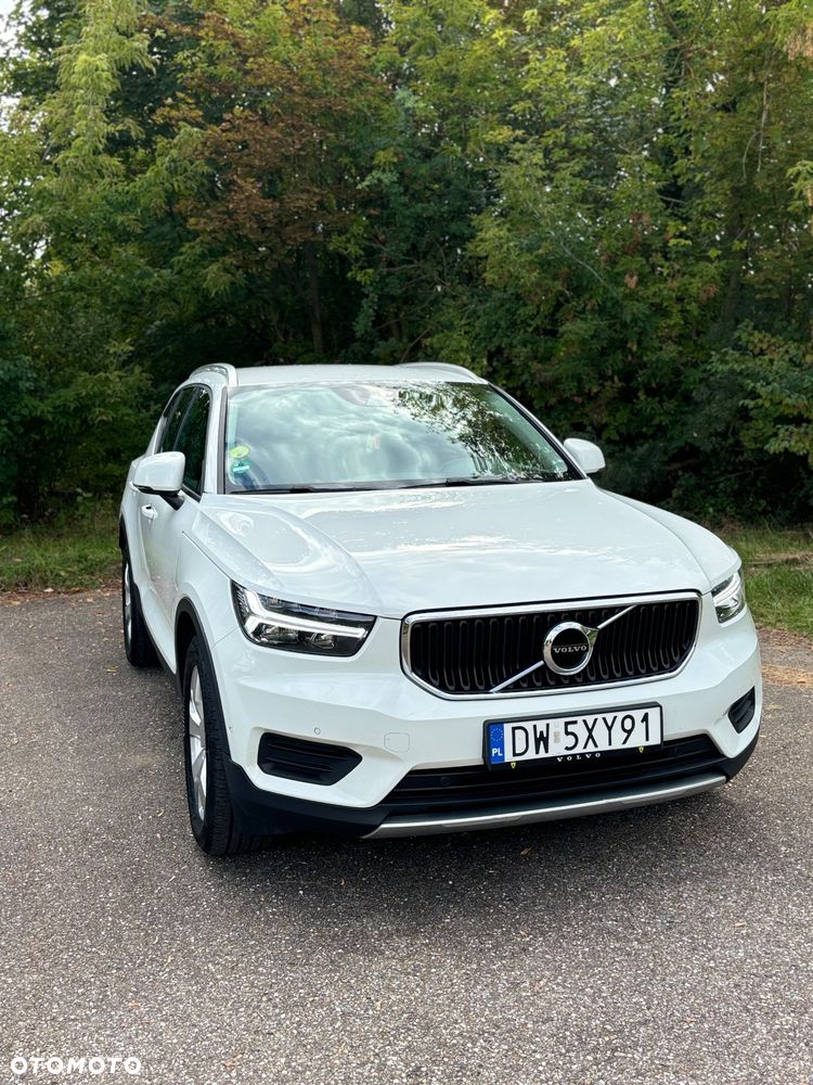 Volvo XC 40 D4 AWD Momentum - 2