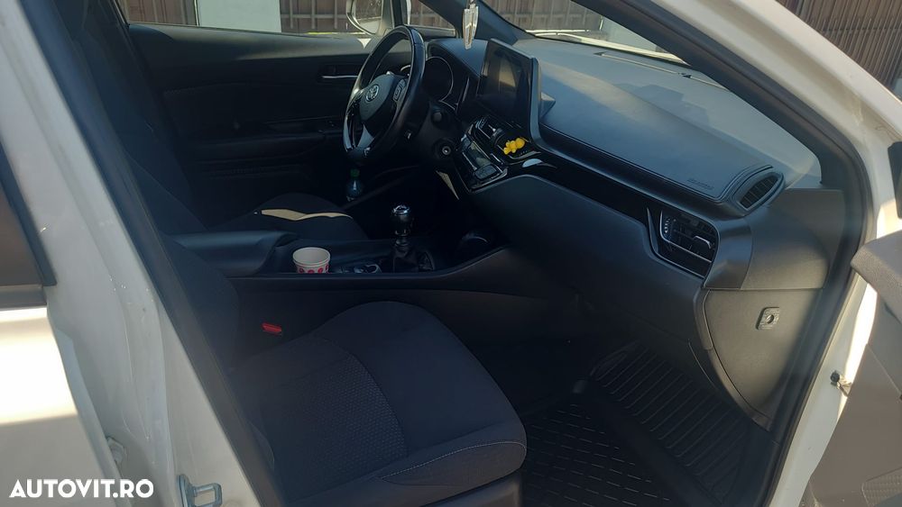 Toyota C-HR - 6