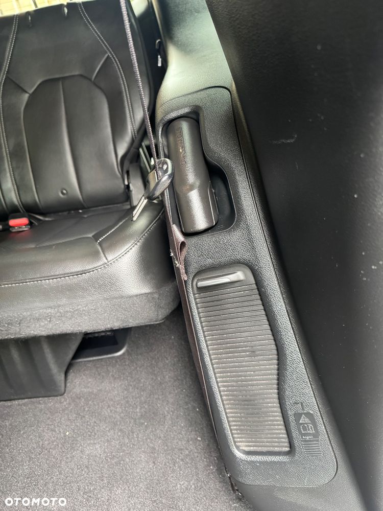 Chrysler Pacifica - 34