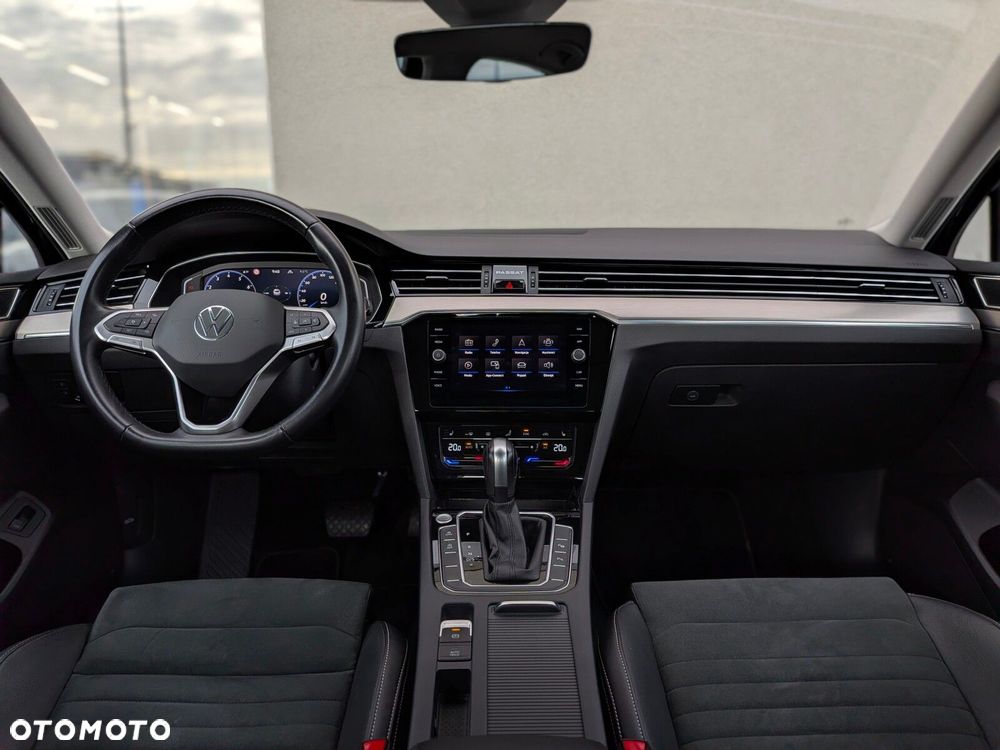 Volkswagen Passat 1.5 TSI EVO Elegance DSG - 20