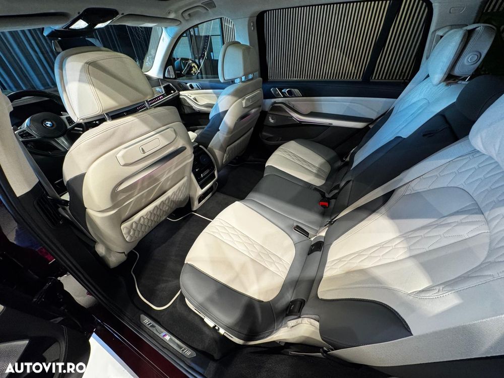 BMW X7 xDrive40d MHEV - 24