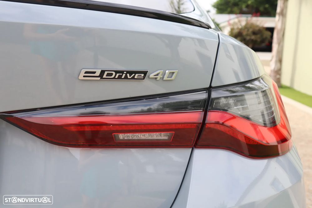 BMW i4 eDrive40 Pack Desportivo M Pro - 8