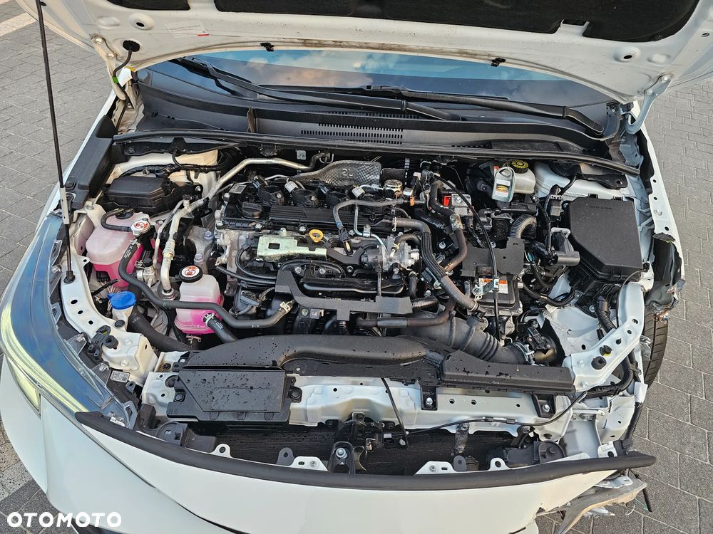 Toyota Corolla 2.0 Hybrid Style - 28