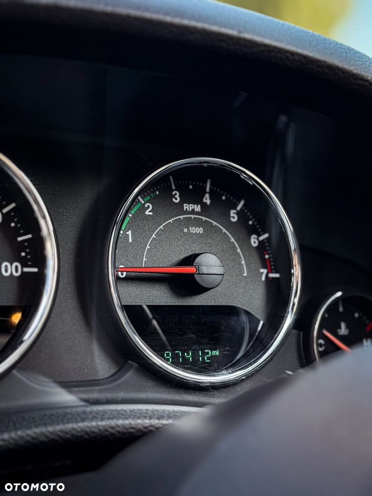 Jeep Wrangler Unlimited 3.6 Automatik Sahara - 17