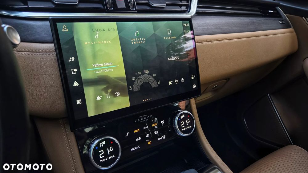 Jaguar F-Pace P250 AWD - 30