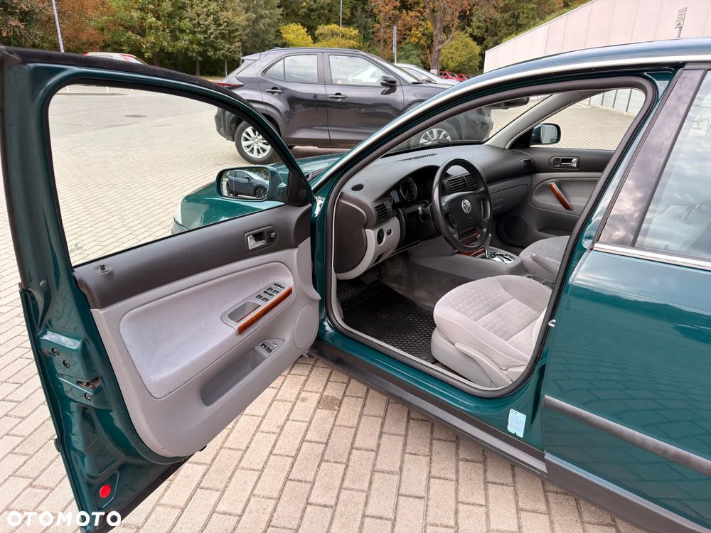 Volkswagen Passat 1.8T Comfortline Tiptr - 14