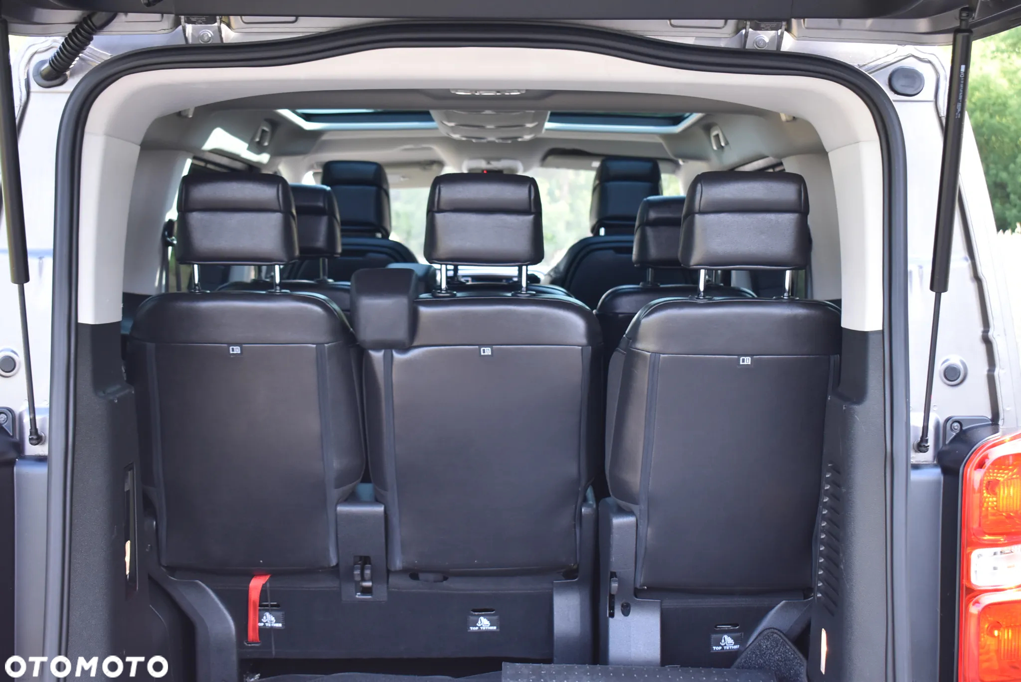 Peugeot Traveller 2.0 BlueHDi Standard Business Vip - 26